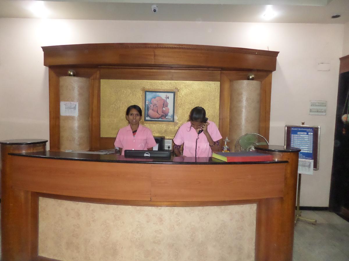 Hotel Ambessador Executive Solapur Eksteriør bilde