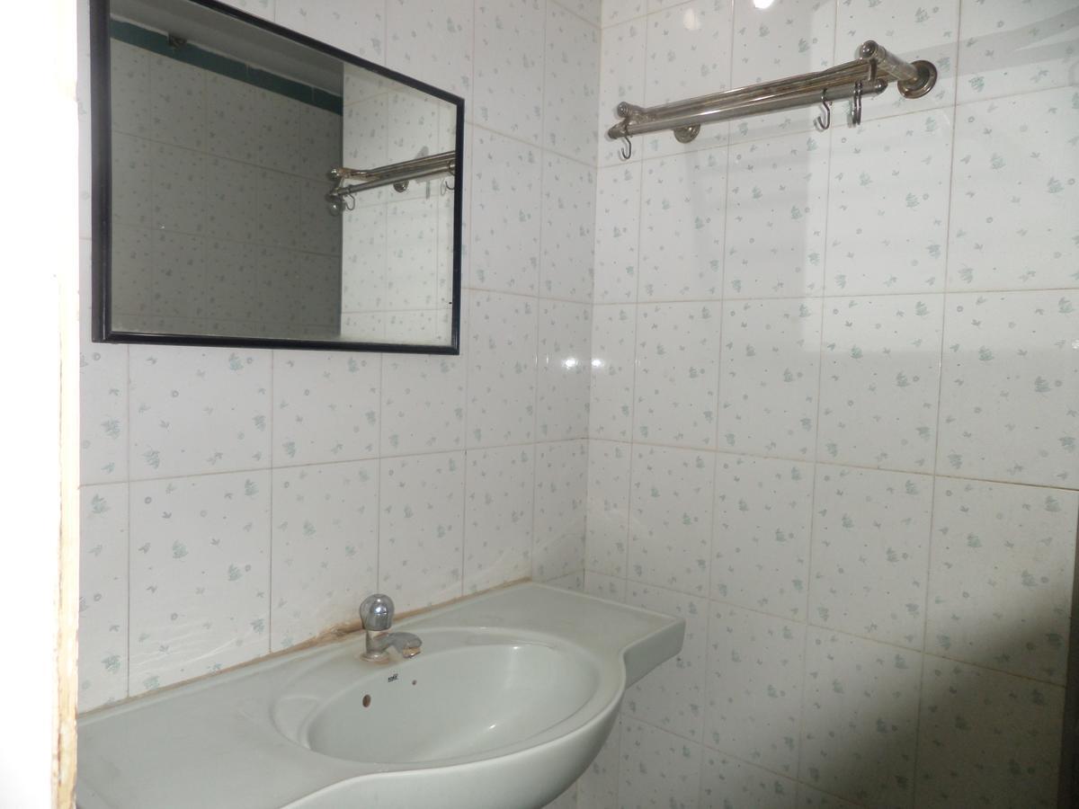 Hotel Ambessador Executive Solapur Eksteriør bilde